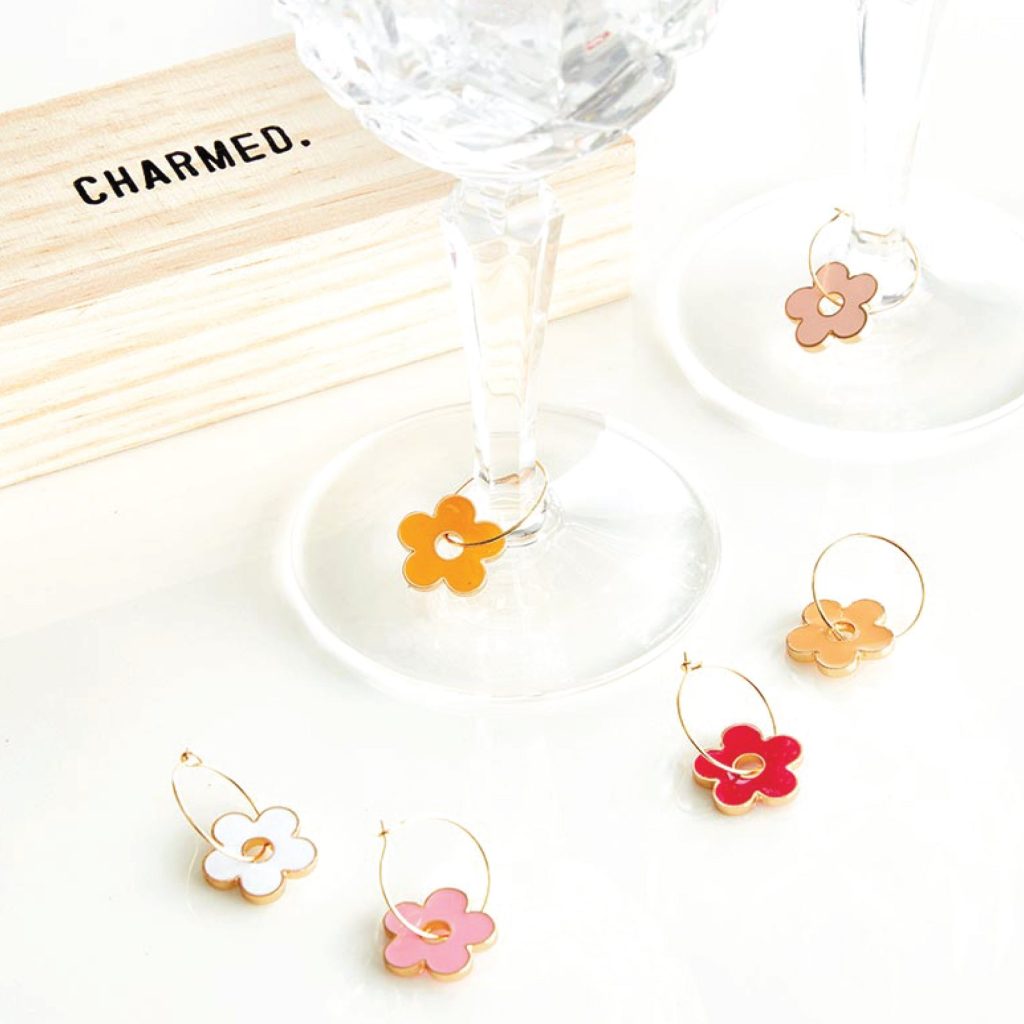 Daisy Wine Glass Charms 6ct