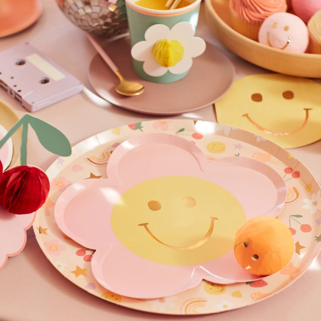 Happy Face Flower Dessert Plates 8ct