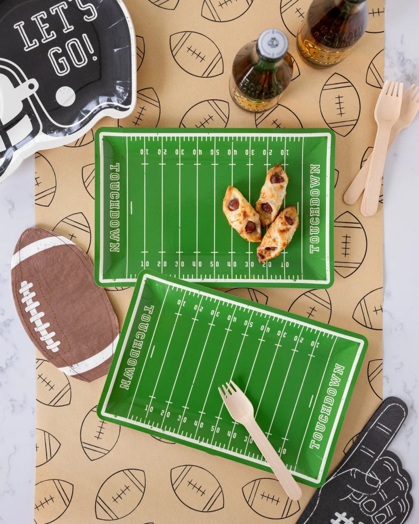 Football Field Lunch Plates 8ct