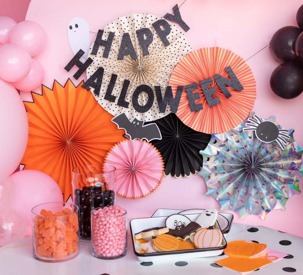 Happy Haunting Paper Fan Decorating Kit