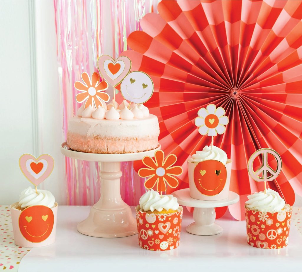 Retro Valentine Baking Cups & Cupcake Toppers