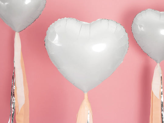 White Heart Foil Balloon 18in